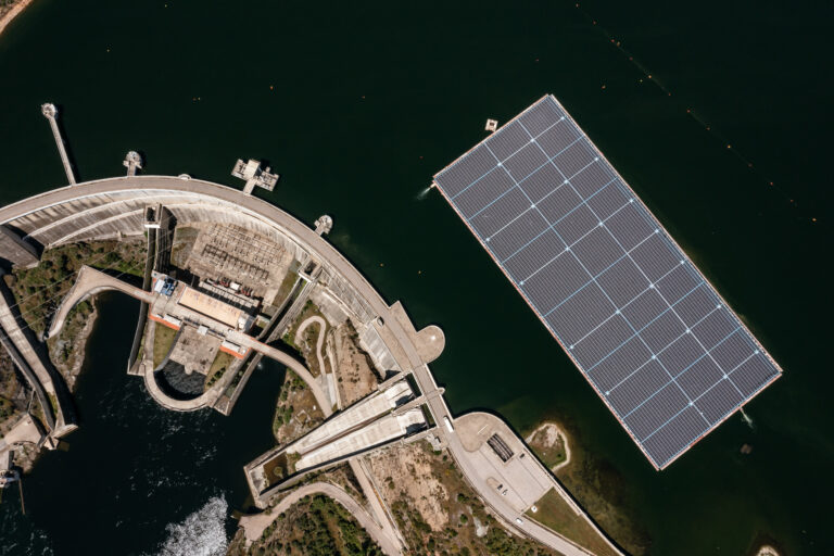 erngias portugal - usina solar hibrida