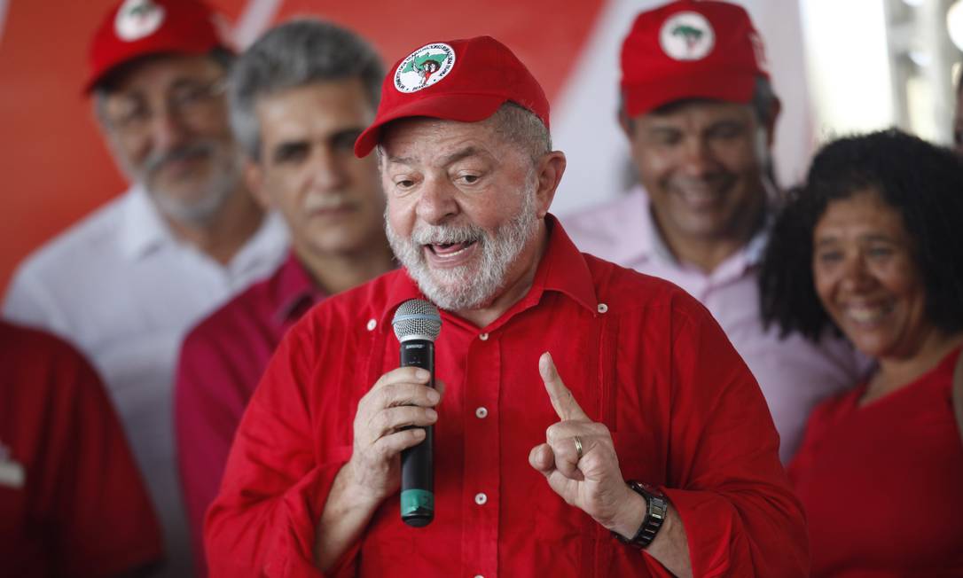 63760944_Ex-pres-Luiz-Inacio-Lula-da-Silva-participa-do-Seminario-em-comemoracao-aos-30-anos-do