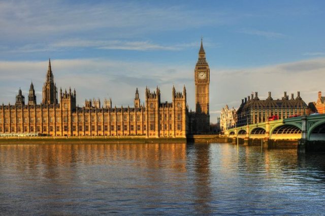 Parlamento-britânico-Inglaterra-1024x680