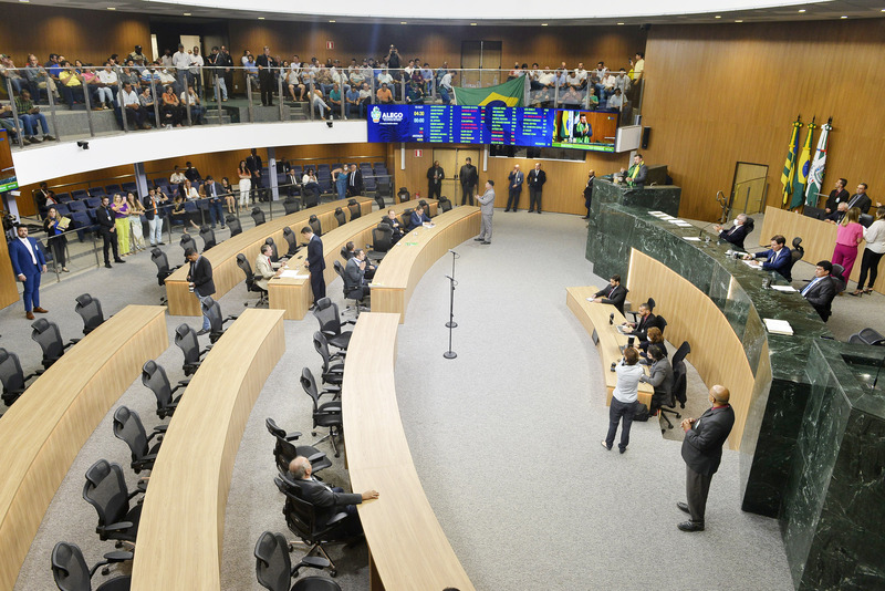 Deputados de oposição discursam contra a criação de contribuição a ser paga pelo setor do agronegócio