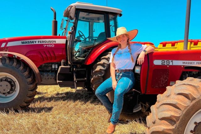 TRATOR MÁQUINAS AGRÍCOLAS