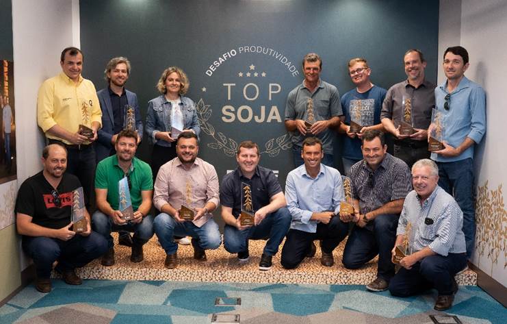 Sojicultores são premiados pela BASF por alta produtividade