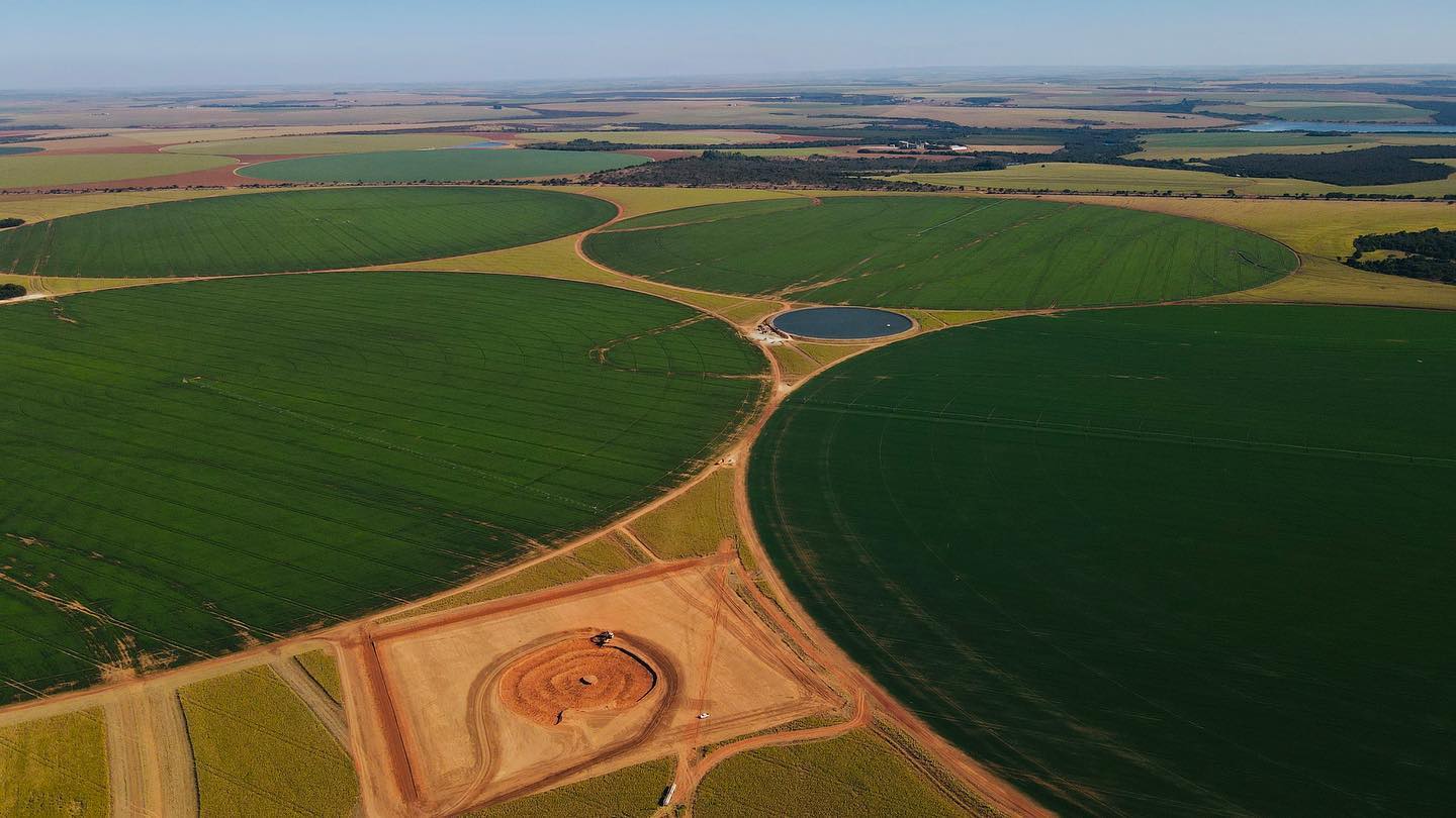 foto drone - agricultura em pivot irrigada - fotao Amanda Apolinario Matos