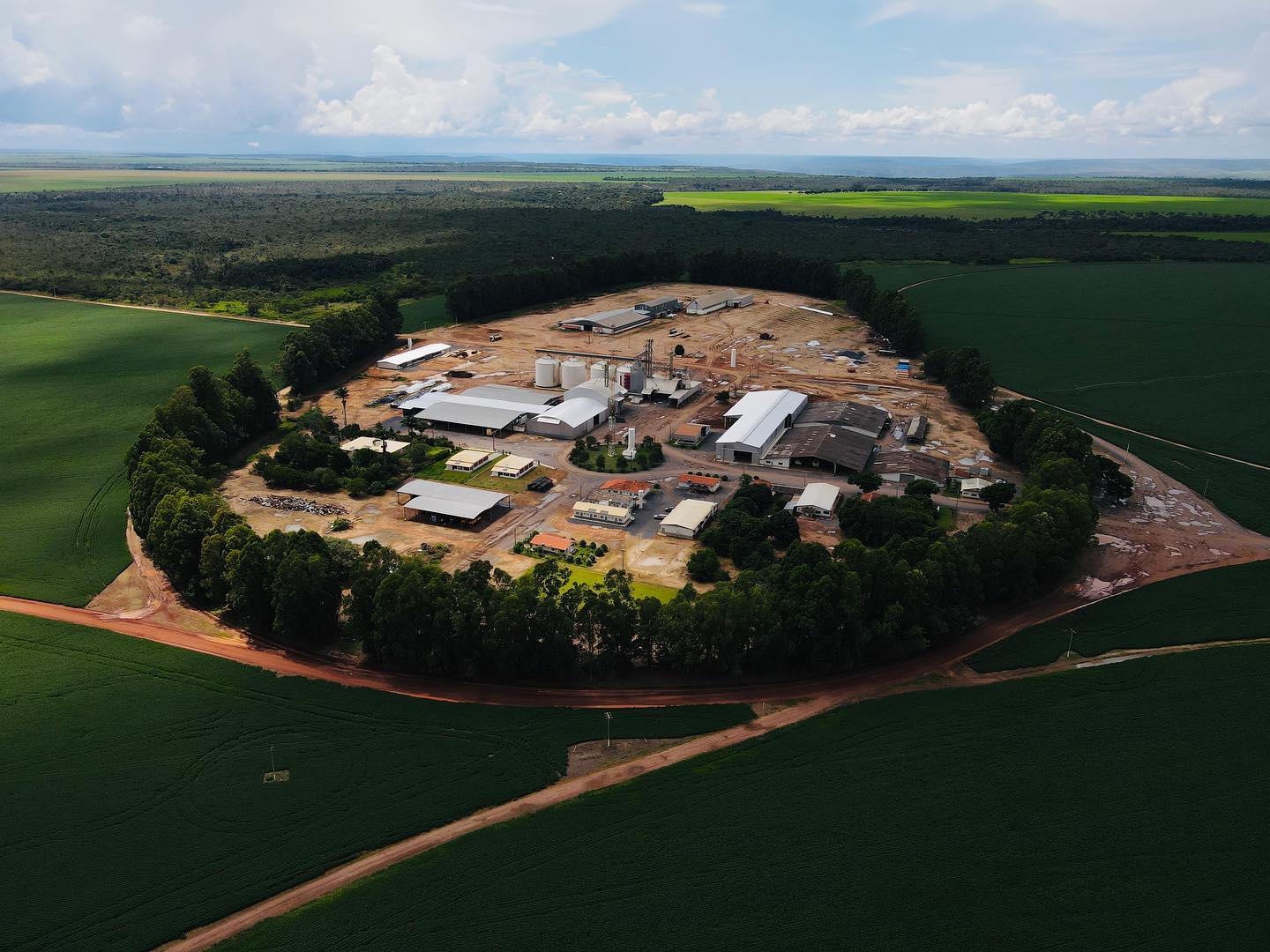 sede de fazenda bandeira brasil agricultura fantastica - area com pivot - fotao-Amanda-Apolinario-Matos