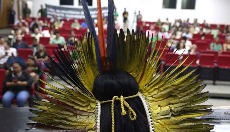 ministra dos Povos Indígenas, Sônia Guajajara participa de um evento Retomar e Reconstruir e o fortalecimento da política indígena