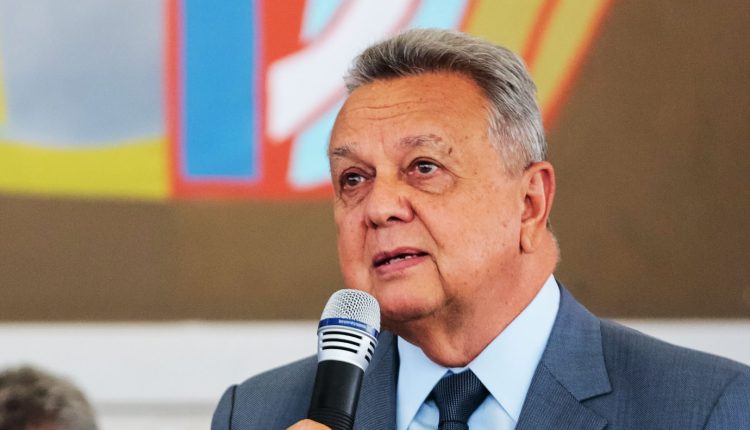 Roberto Rodrigues- a versão passada lá fora da nossa agricultura é falsa