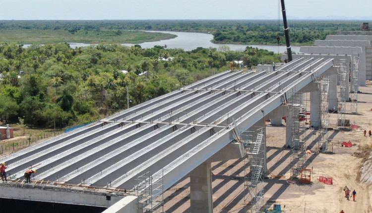 ponte em construcao - rota bioceanica