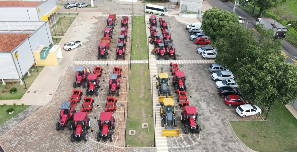 Governo de Goiás repassará mais 46 máquinas e equipamentos para municípios goianos