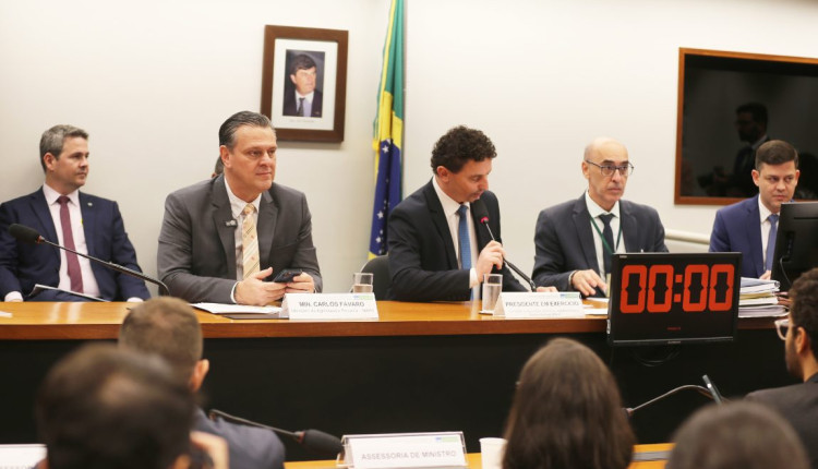 Ministro Carlos Fávaro leva à Câmara dos Deputados números do Mapa em 2023