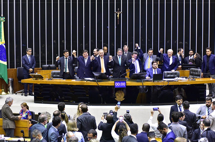 Reforma tributária será promulgada na quarta