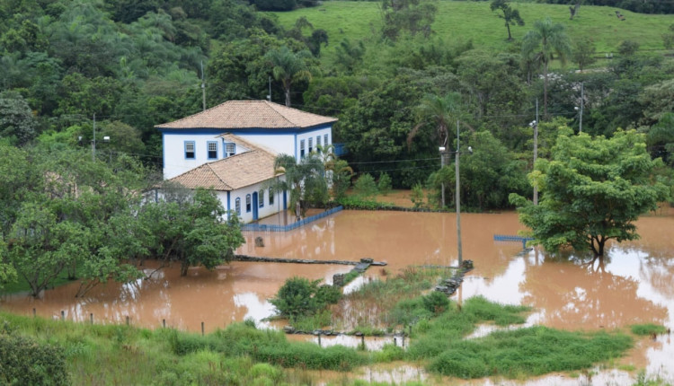 alagamento em fazenda