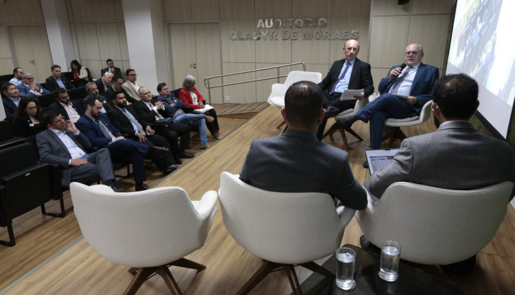 Câmaras Setoriais de Milho e Soja debatem perspectiva da safra de grãos