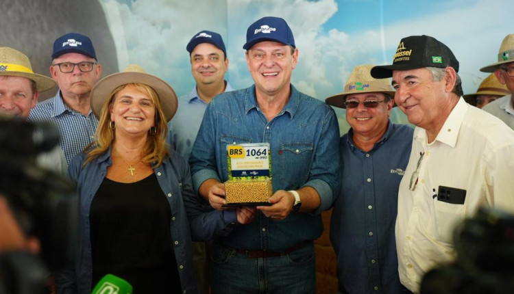 Ministro Carlos Fávaro exalta trabalho das cooperativas de produção em Show Rural