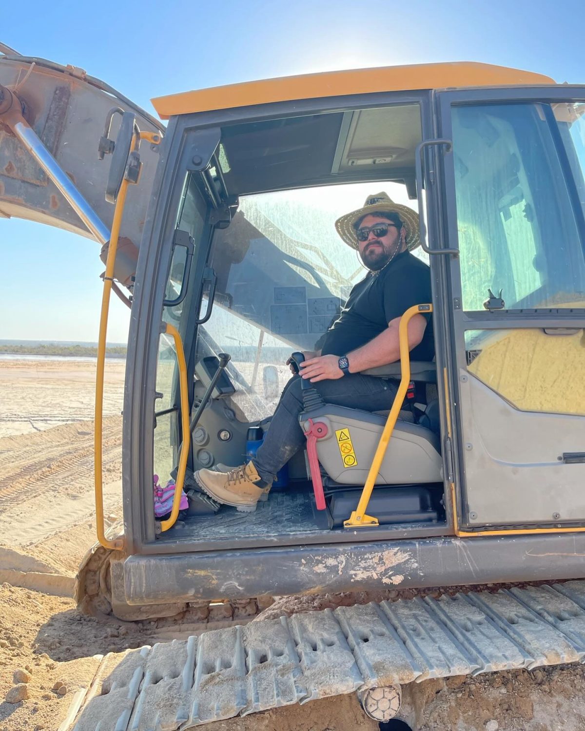 Cesar Menotti - Mineradora