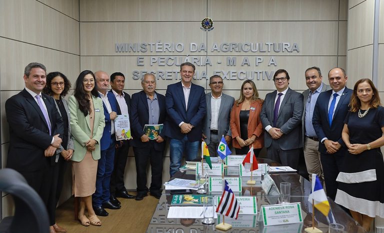 O encontro abordou a monilíase do cacaueiro e do cupuaçuzeiro (Moniliophthora roreri), além de atividades voltadas à prevenção e vigilância de pragas nas regiões produtoras.