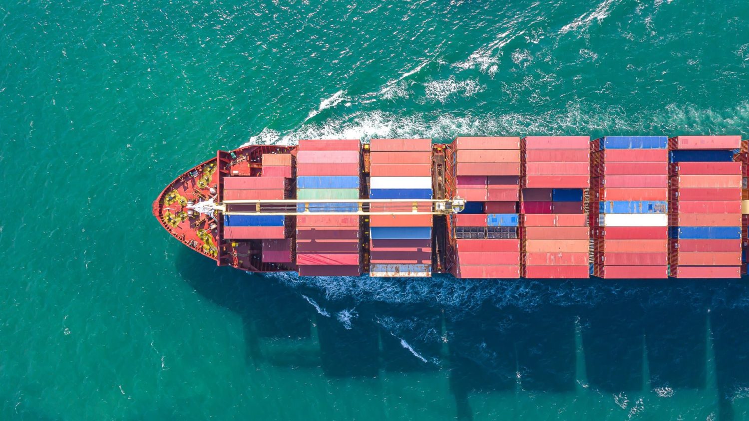 Senado aprova projeto que impõe regras para produtos estrangeiros