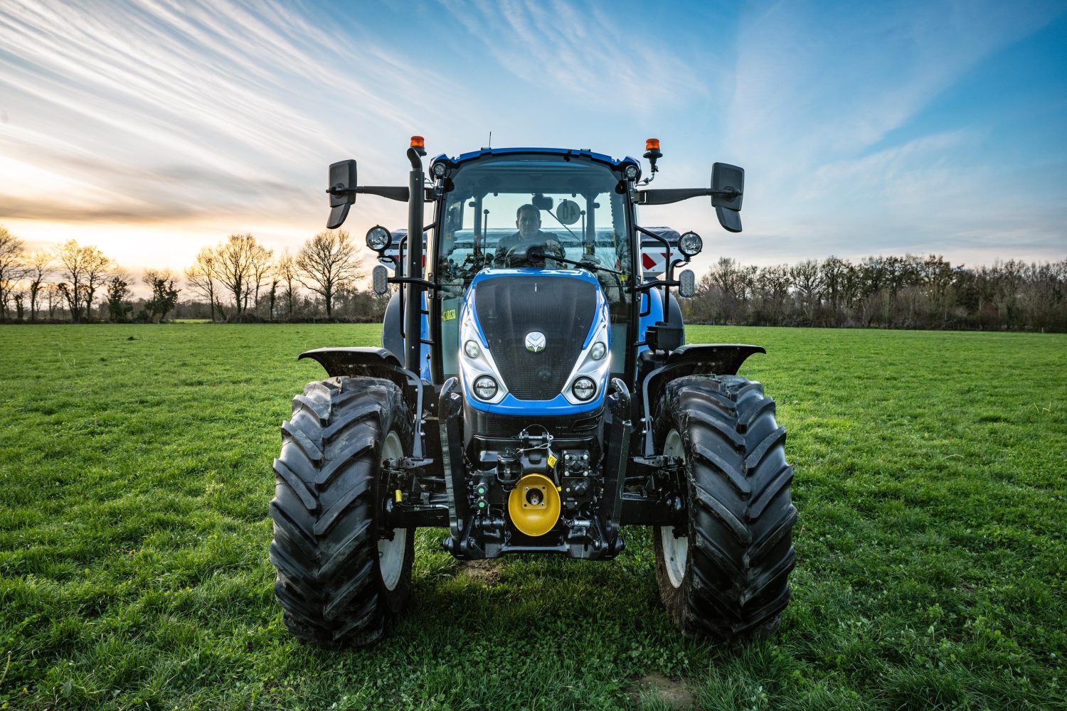 New Holland T5 Dual Command 