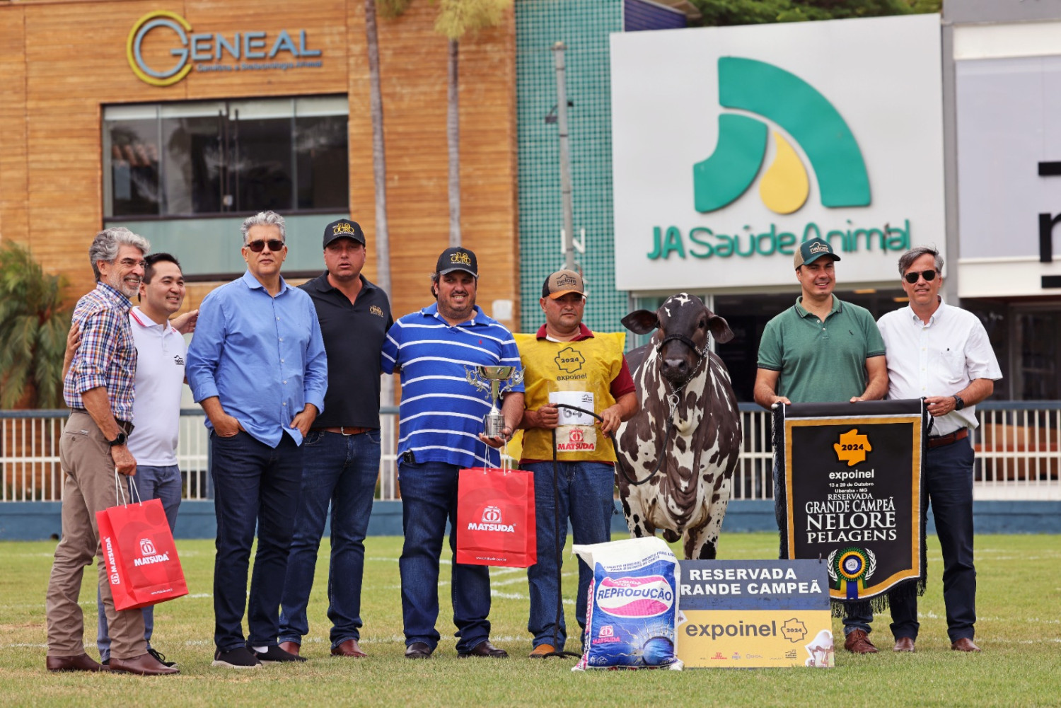 Reservada Grande Campeã - BELDADE FIV DO BUTINA (Eder Vaini)