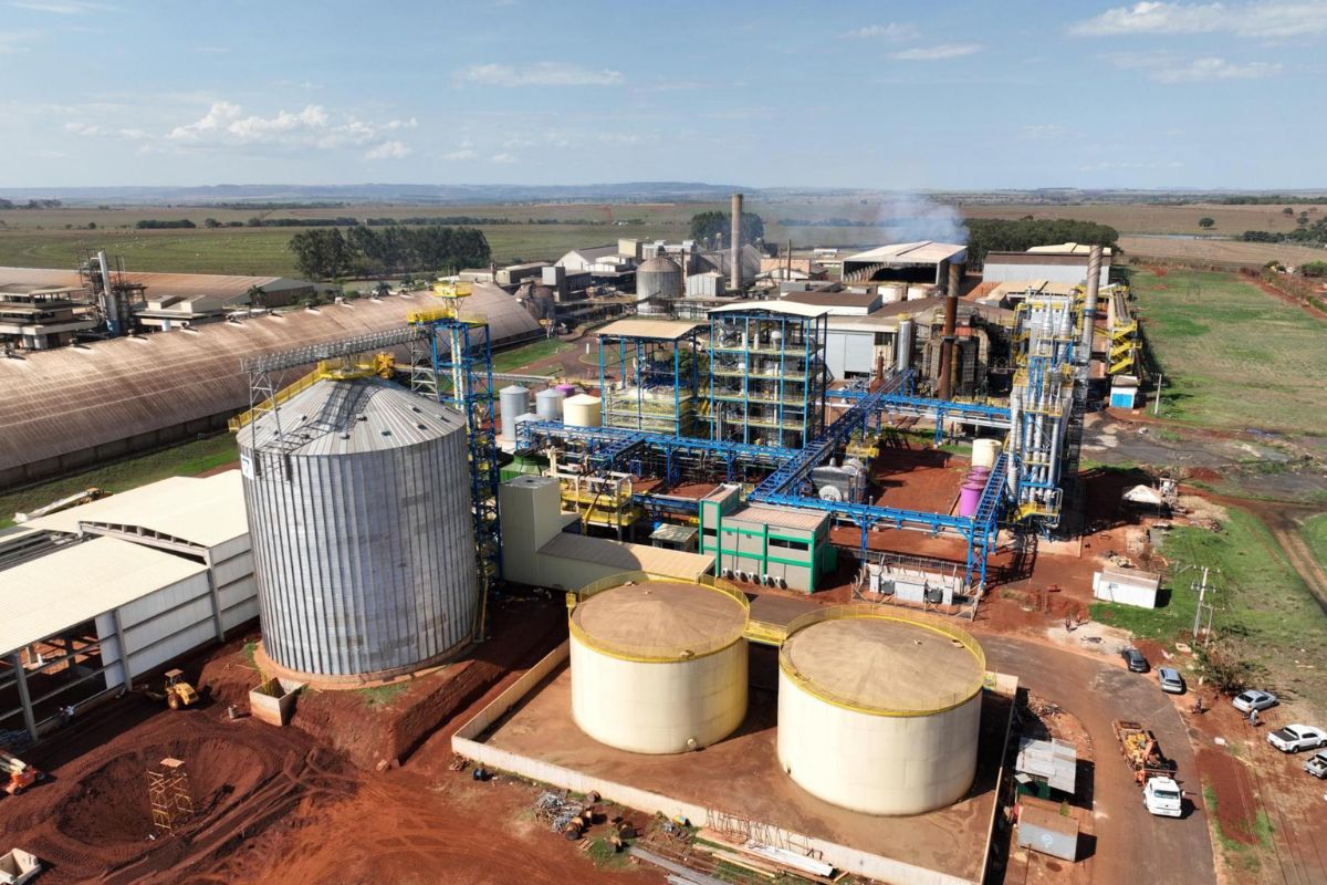 Caramuru anuncia R$ 2,235 bi em investimentos após lei do CombustÃvel do Futuro
