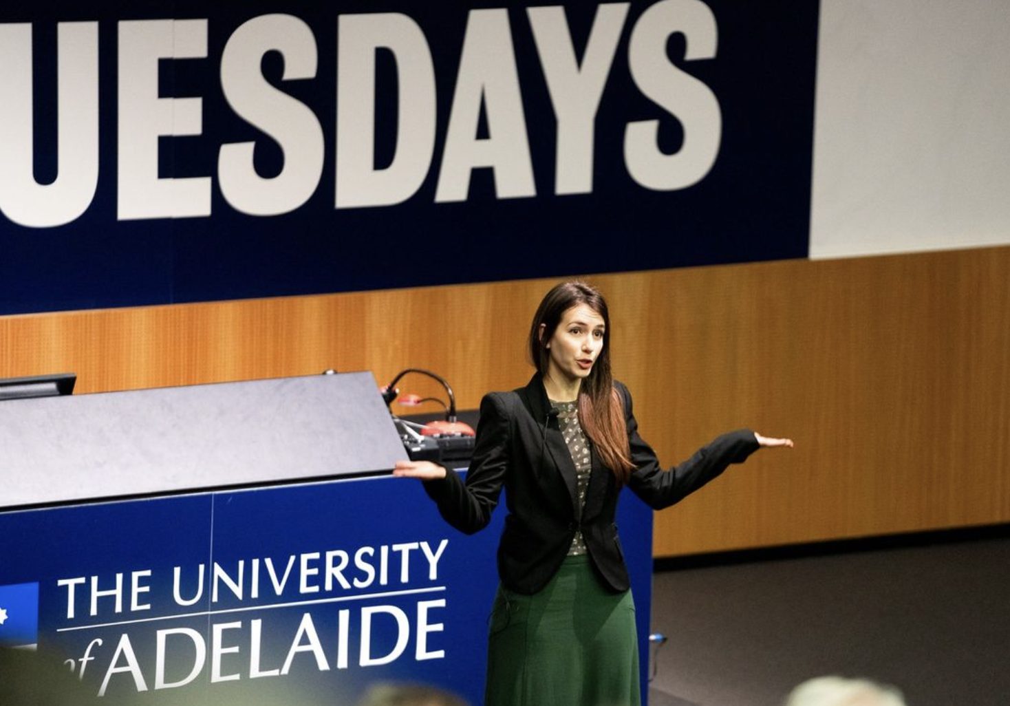 O gado está realmente competindo com os humanos por comida?