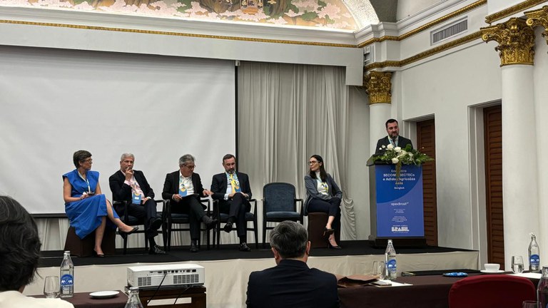 Brasil conclui missão na Tailândia com avanços em cooperação agropecuária, negociações comerciais e promoção do agro brasileiro