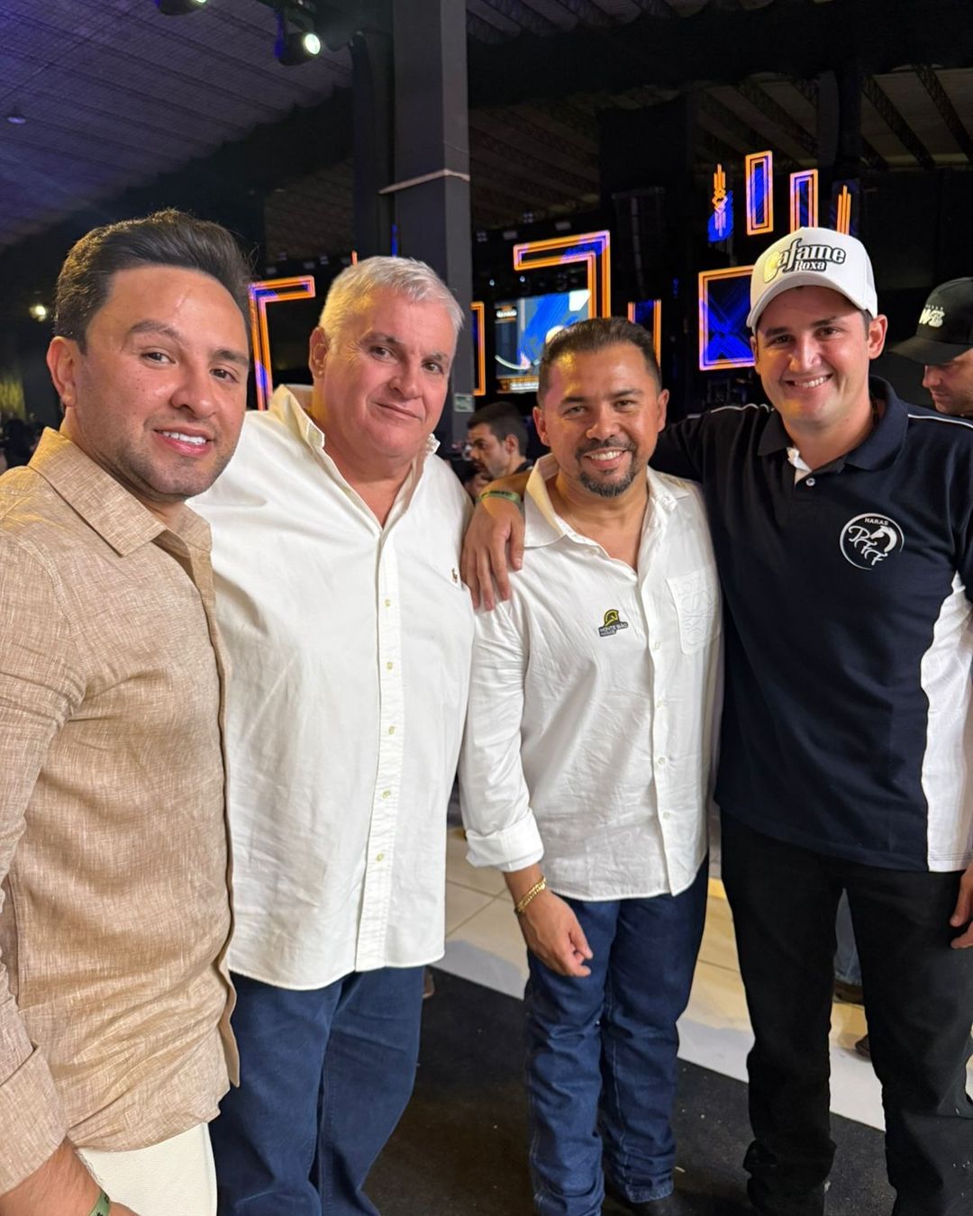 Na imagem: Paulinho de Cuca e novos sócios da Cafame Roxa AD, égua mais valorizada do Quarto de Milha