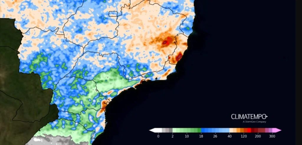 Tempestades são esperadas em dois estados do Sudeste devido à frente fria