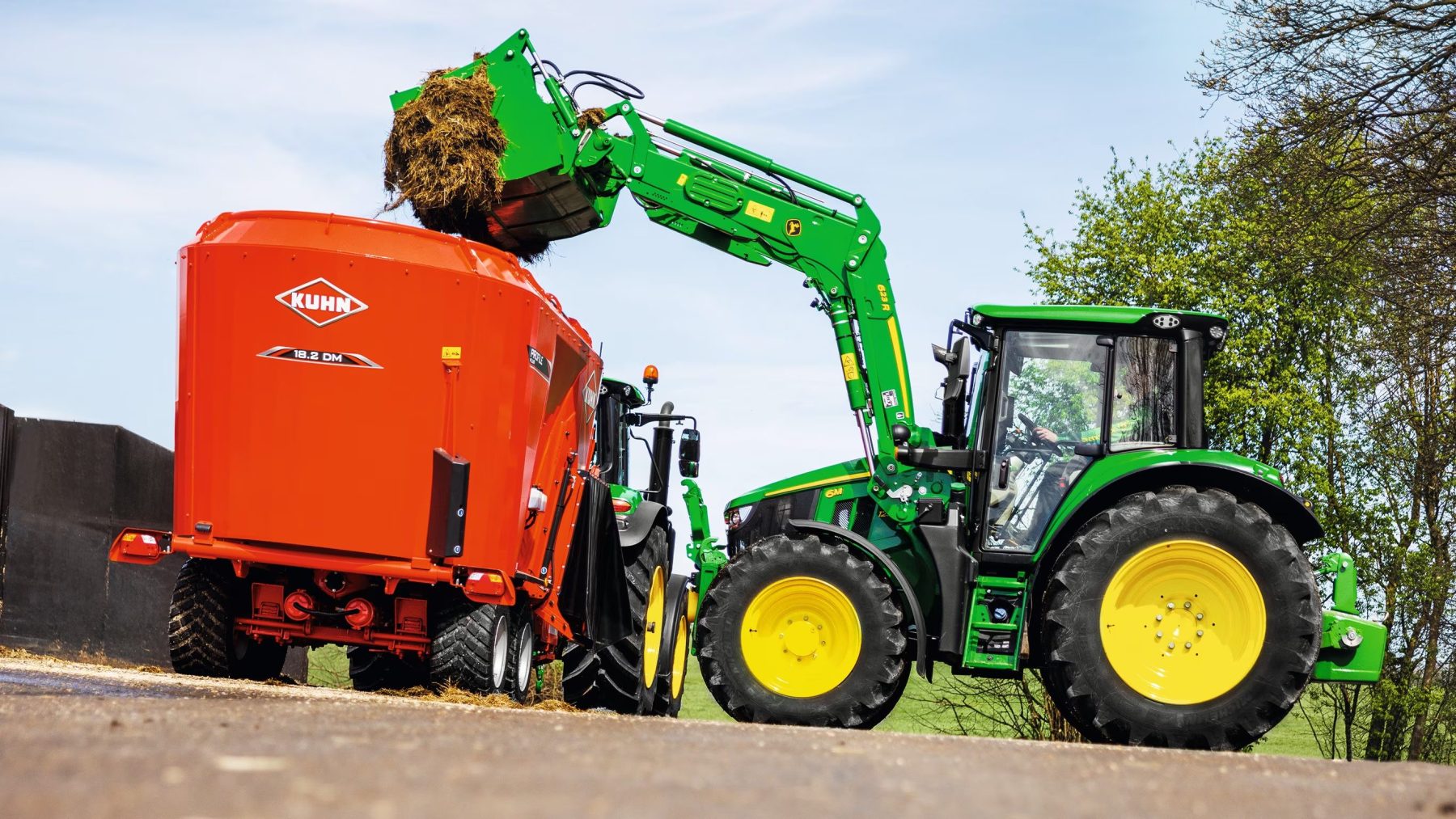 A John Deere apresenta a nova série de tratores 6M 