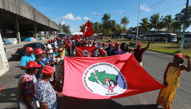 Encontro do MST na Bahia no Parque de Exposições em Salvador