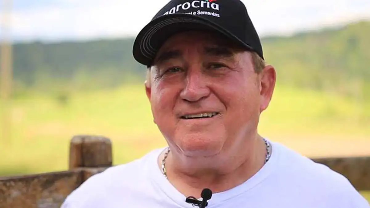 Saiba quantos bois Amado Batista vende por ano