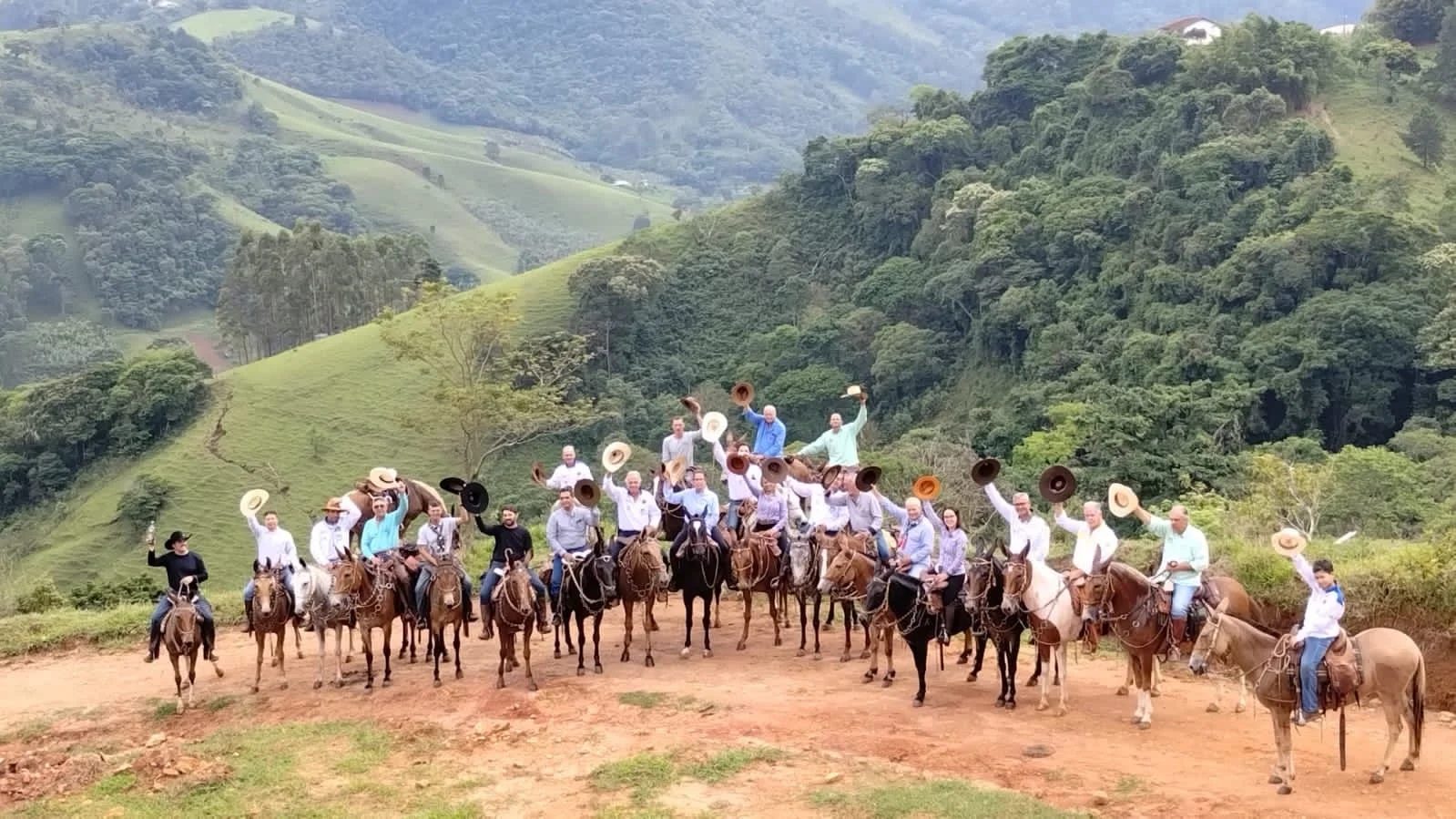 Encontro Nacional de Comitivas