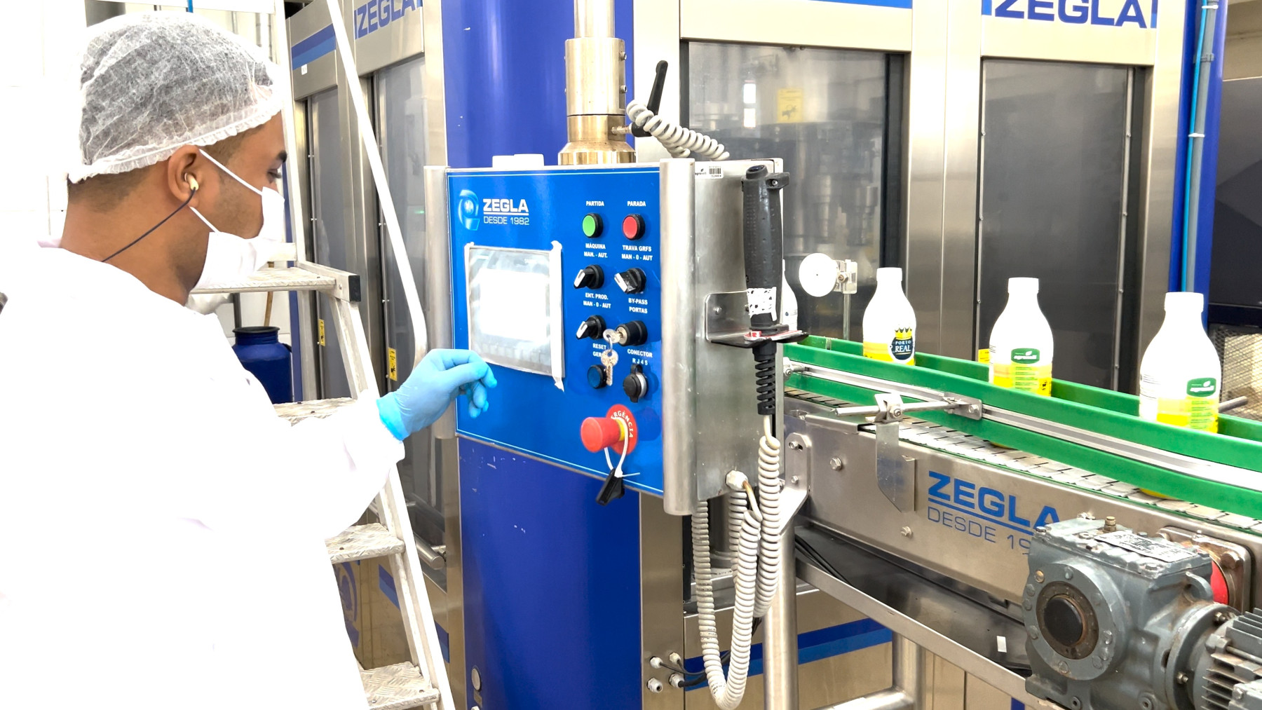 Fazenda mineira produz leite a partir de rebanho geneticamente selecionado