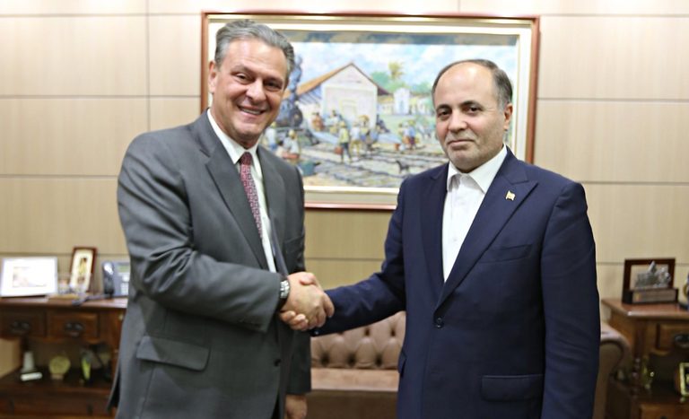 Ministro Carlos Fávaro se reúne com ministro da Agricultura do Irã para ampliar cooperação comercial