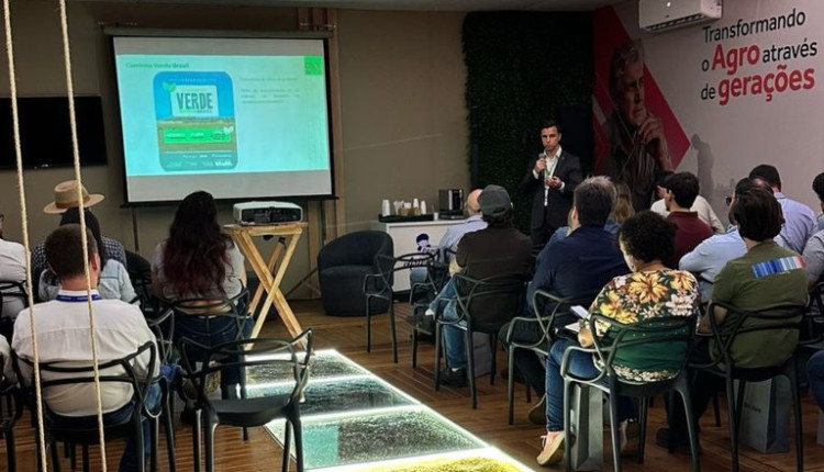 Mapa participa da Agrishow e destaca estratégias de internacionalização do agro brasileiro