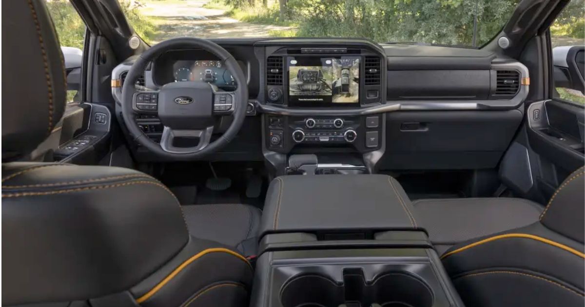 Ford F-150 Tremor - visao interna