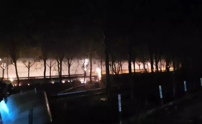 Incêndio destrói chiqueiro com 2 mil suínos horas antes de carregamento