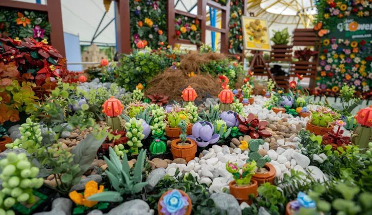 Com 792 mil peças, jardim feito de Lego vira atração na Malásia