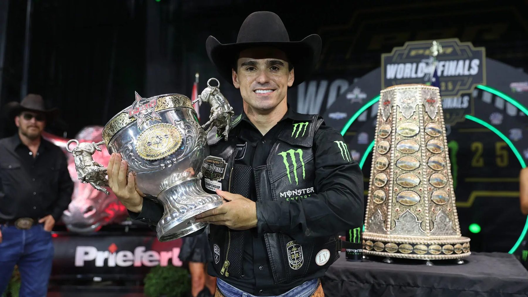 José Vitor Leme se consagra Tricampeão Mundial da PBR, em maior reviravolta da história; Vídeo