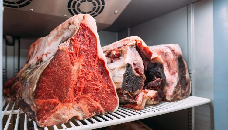 Quer carne de verdade, macia e suculenta? O caminho começa na maturação