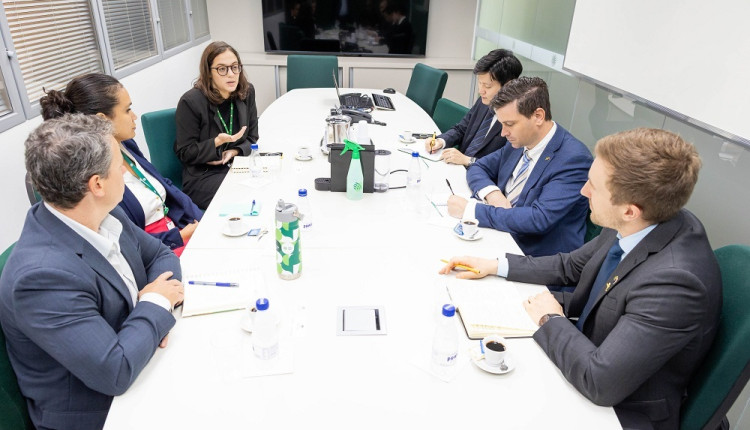 No encontro, eles debateram as principais ações da CNA e do setor privado antes, durante e após a Conferência do Clima.