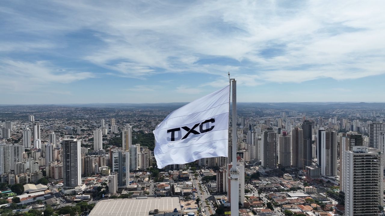 TXC finca bandeirao no maior predio e coracao do agro brasileiro