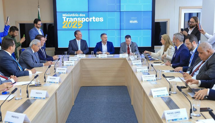 Ministros Fávaro e Renan Filho dialogam sobre obras logísticas para fortalecer o escoamento da produção
