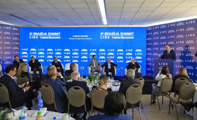 Ministro Fávaro destaca força do agro brasileiro e avanços na defesa sanitária durante o 2º Brasília Summit