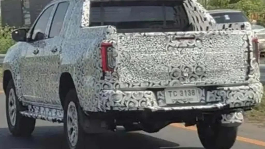 Toyota revela detalhes da nova Hilux; veja quando chega ao mercado