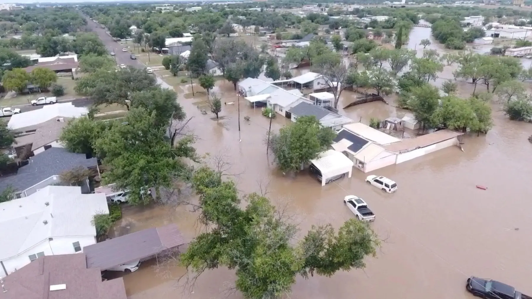 Enchentes no Texas deixam 80 mortos, incluindo 28 crianças