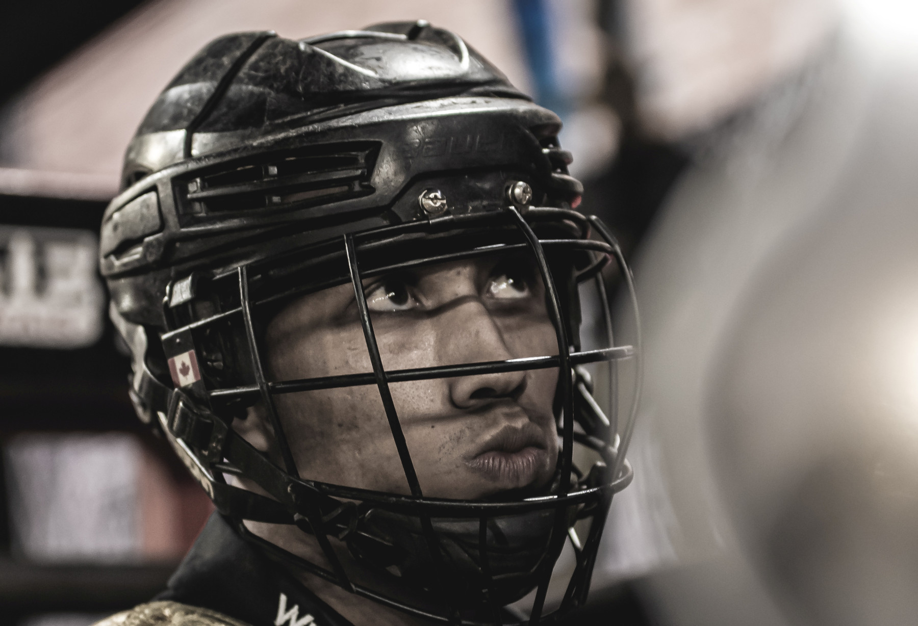 Ekip Rozeta implanta regra do uso obrigatório de capacete