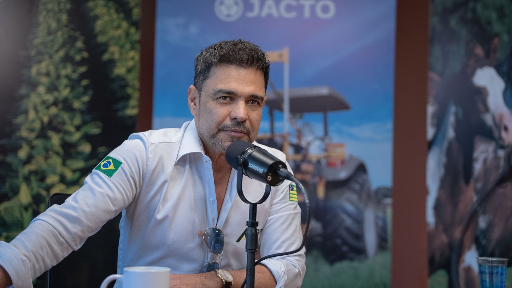 Zeze Di Camargo fala sobre o agro e hospital oncologico