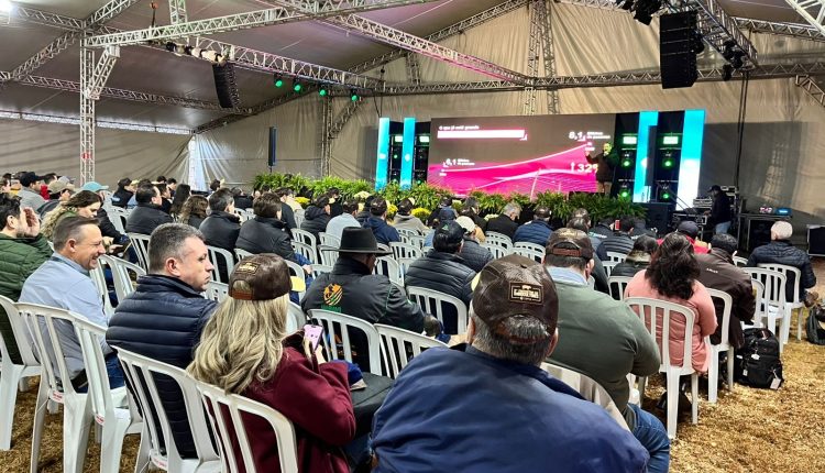 Com programação abrangente, 51ª Expoleite atrai quase 30 mil visitantes