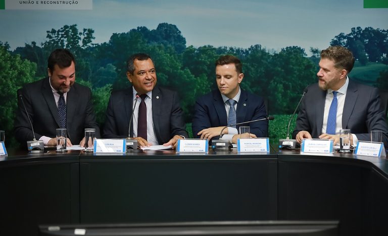 Servidores iniciam capacitação para representar o agro brasileiro no exterior