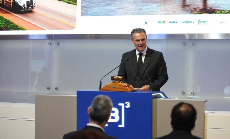 Rota Agro conecta duas potências da produção brasileira, destaca Fávaro durante leilão em São Paulo